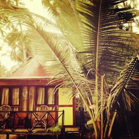 Over The Moon Beach Resorts Palolem Buitenkant foto