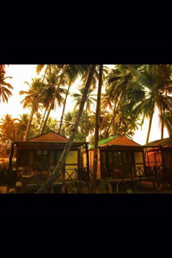 Over The Moon Beach Resorts Palolem Buitenkant foto